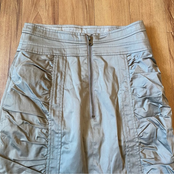 Nanette Leepore Tan Ruched Pencil Skirt Back slit Women’s Size - Picture 9 of 16